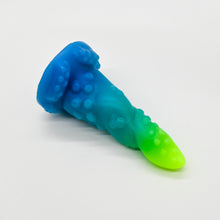 Load image into Gallery viewer, N3XJV86 Nereid Medium 0020 NUV GITD
