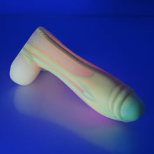Load image into Gallery viewer, Q2SER26 Aquus Small 0030 UV GITD
