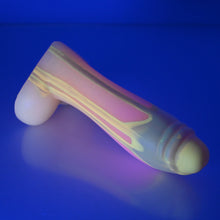 Load image into Gallery viewer, Q2MER27 Aquus Small 0050 UV GITD

