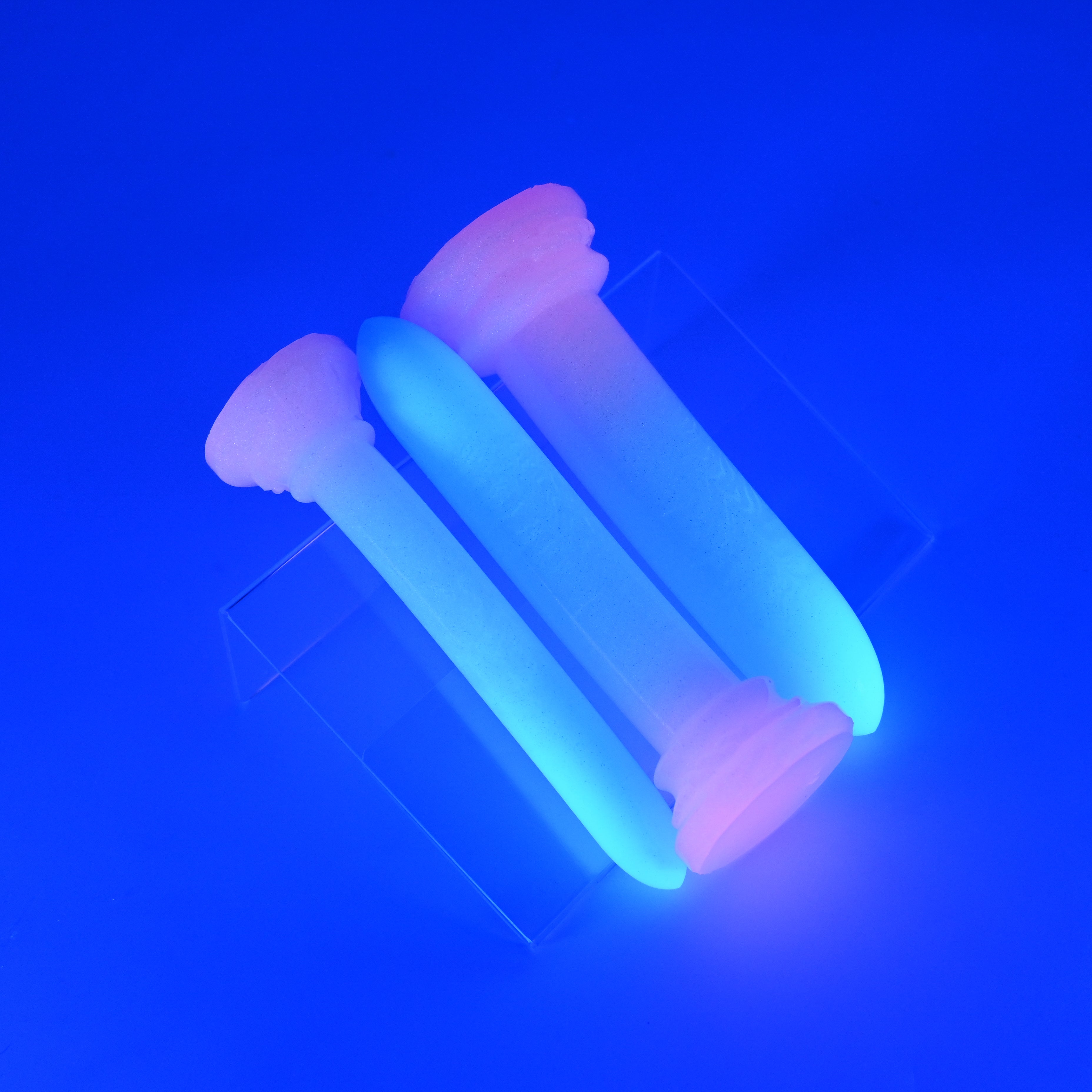 AASJV28 Dilator Set 0030 UV GITD *FLOP*