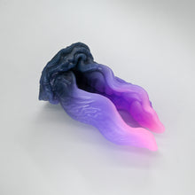 Load image into Gallery viewer, A3SHT38 Alara Medium 0030 UV GITD CS

