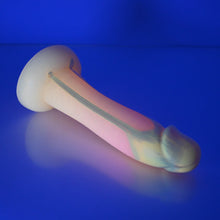 Load image into Gallery viewer, Z2MES83 Caelus Small 0050 UV GITD
