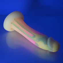 Load image into Gallery viewer, Z3MES97 Caelus Medium 0050 UV GITD
