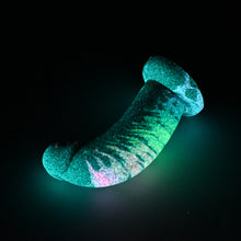 Load image into Gallery viewer, G2SHV18 Ignis Small 0030 UV GITD
