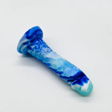 Load image into Gallery viewer, Z2MHV87 Caelus Small 0050 UV GITD
