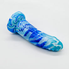 Load image into Gallery viewer, M4MHV31^ Ferrus Large 0050 UV GITD GHPA
