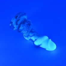 Load image into Gallery viewer, 33MHU46u Celia Medium 0050 UV GITD GHU
