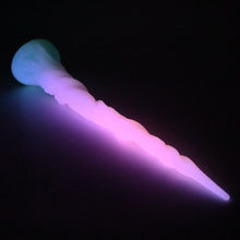 Load image into Gallery viewer, S2MGT99 Sera's Horn Small 0050 UV GITD
