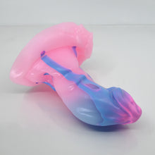 Load image into Gallery viewer, R2MER64 Oberon Small 0050 UV GITD *FLOP*
