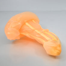 Load image into Gallery viewer, R2MER65 Oberon Small 0050 UV GITD *FLOP*
