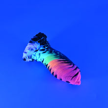 Load image into Gallery viewer, 82SHU80 Hue Small 0030 UV GITD
