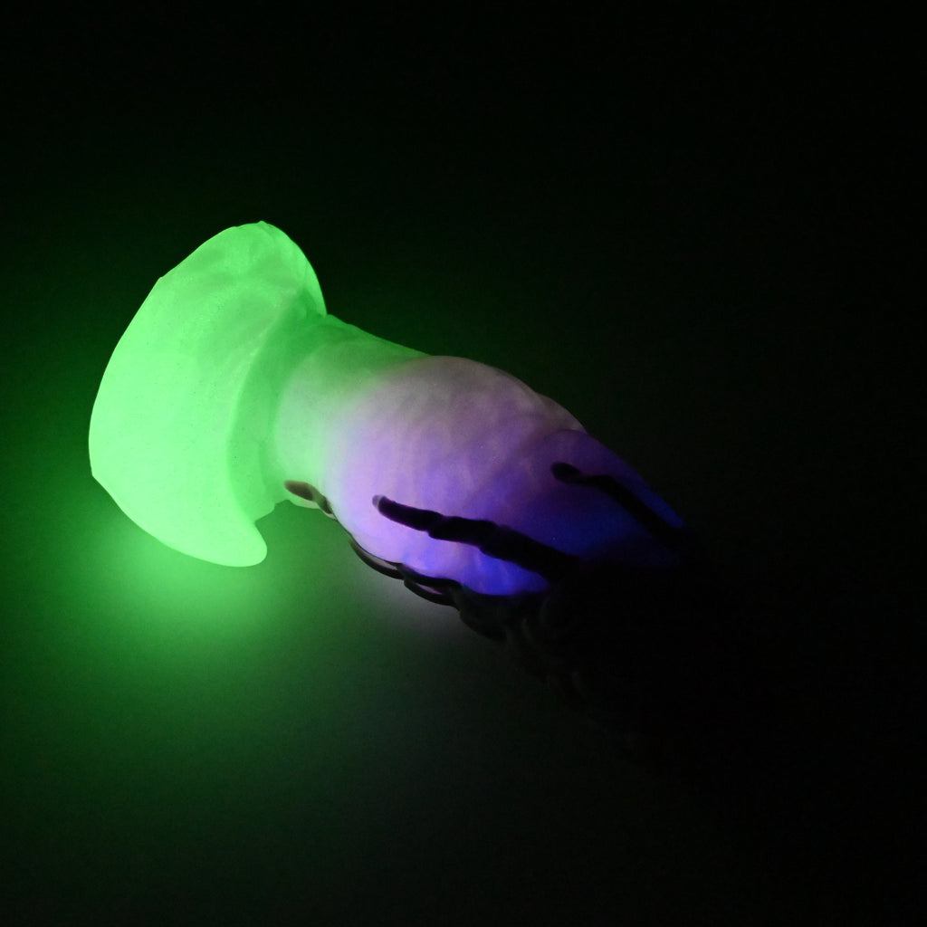 P2MJX81 Pluto Small 0050 UV GITD