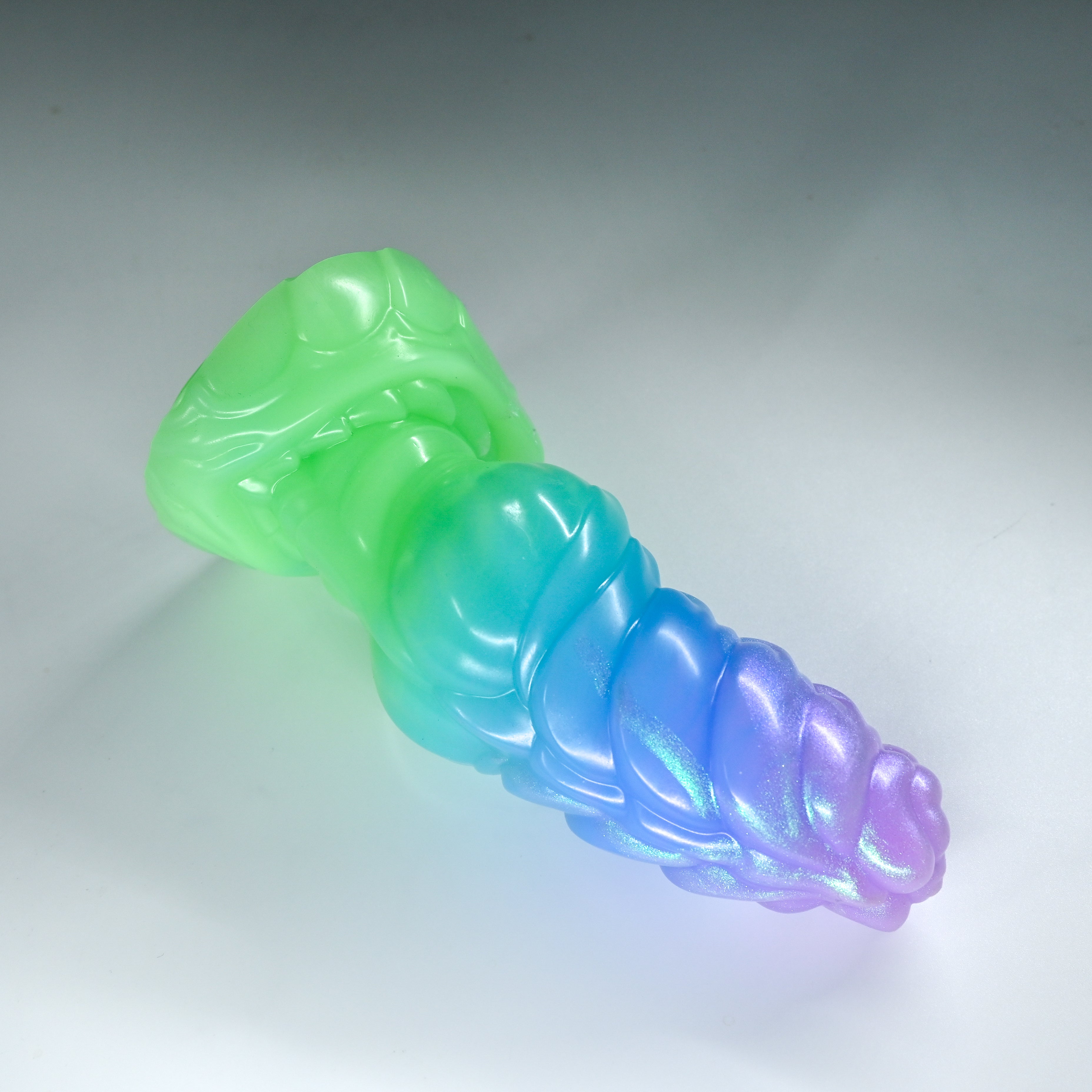P3SJX82 Pluto Medium 0030 UV GITD CS