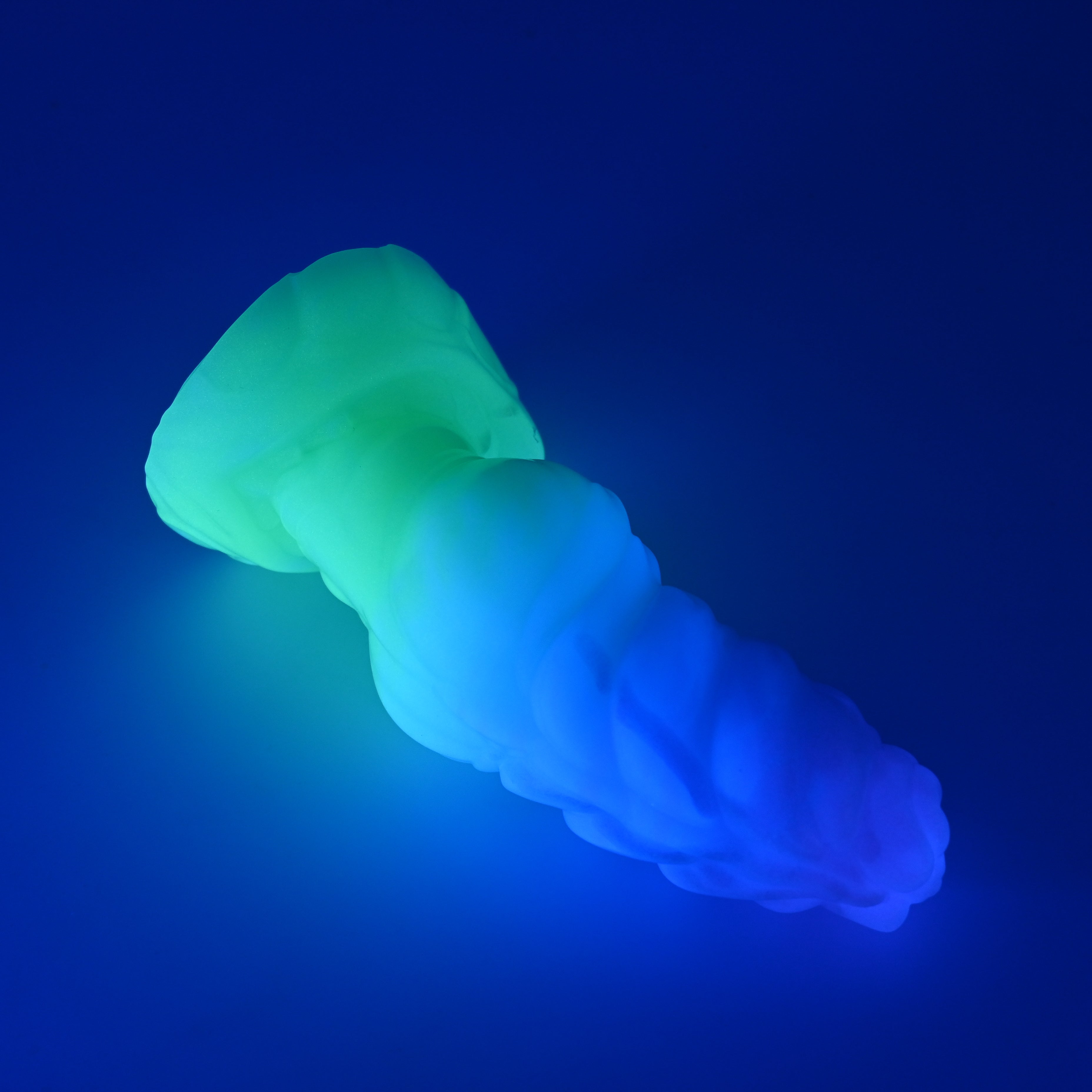 P3SJX82 Pluto Medium 0030 UV GITD CS