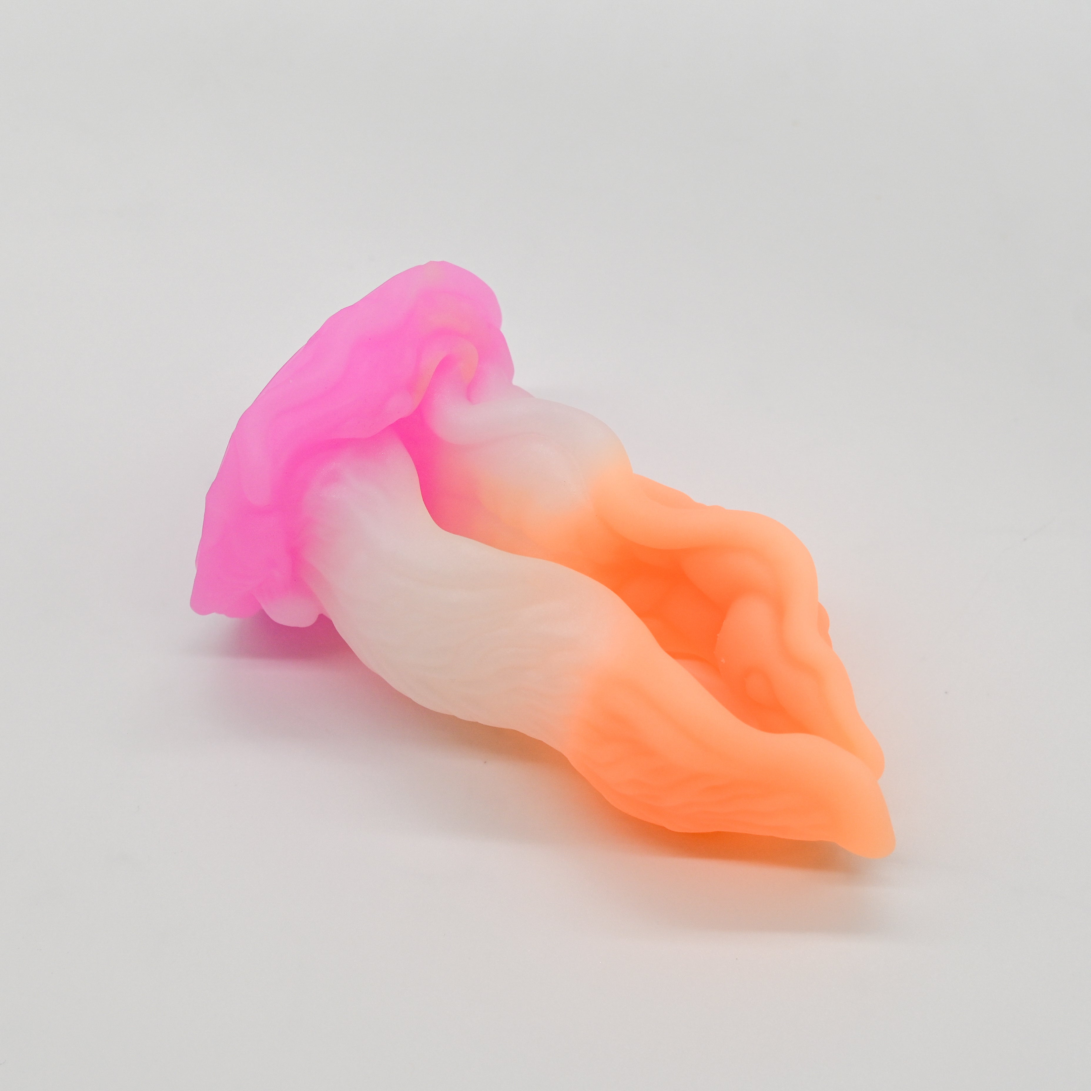 A2SJX17 Alara Small 0030 UV GITD