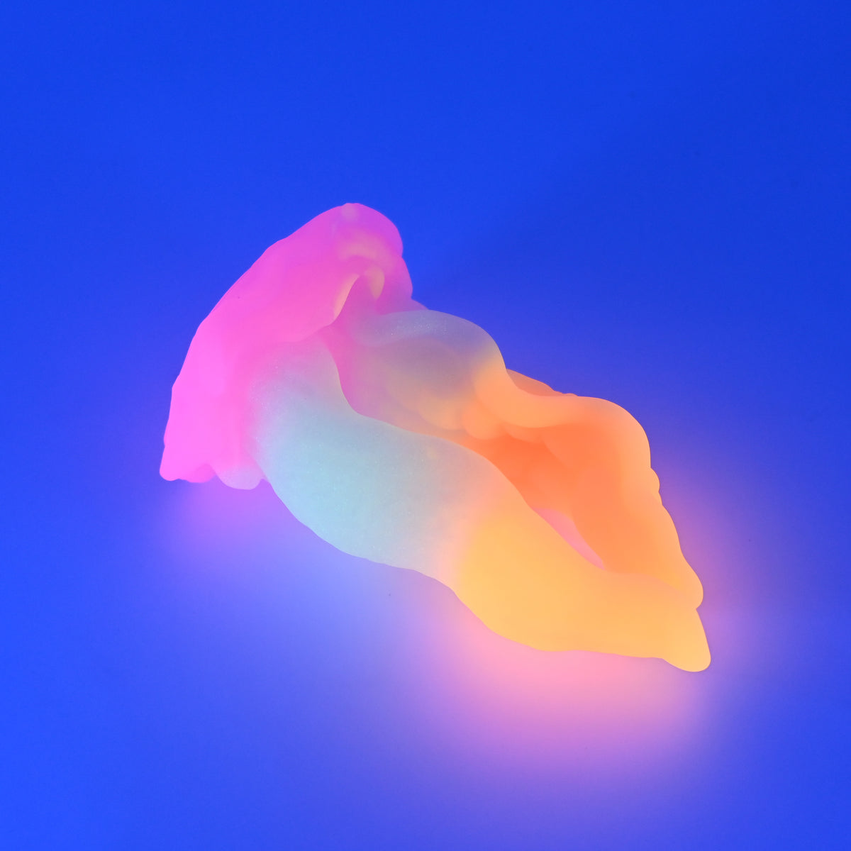 A2SJX17 Alara Small 0030 UV GITD