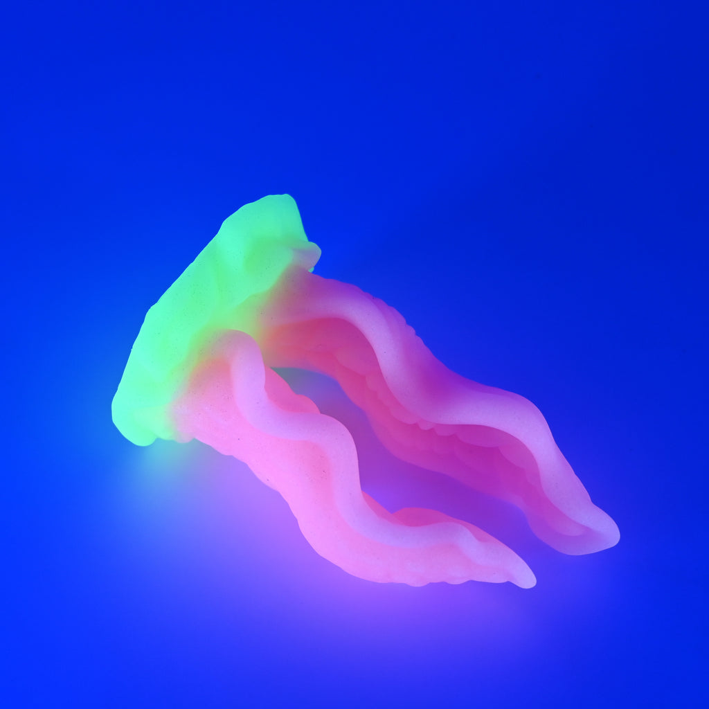 A2MJX18 Alara Small 0030 UV GITD