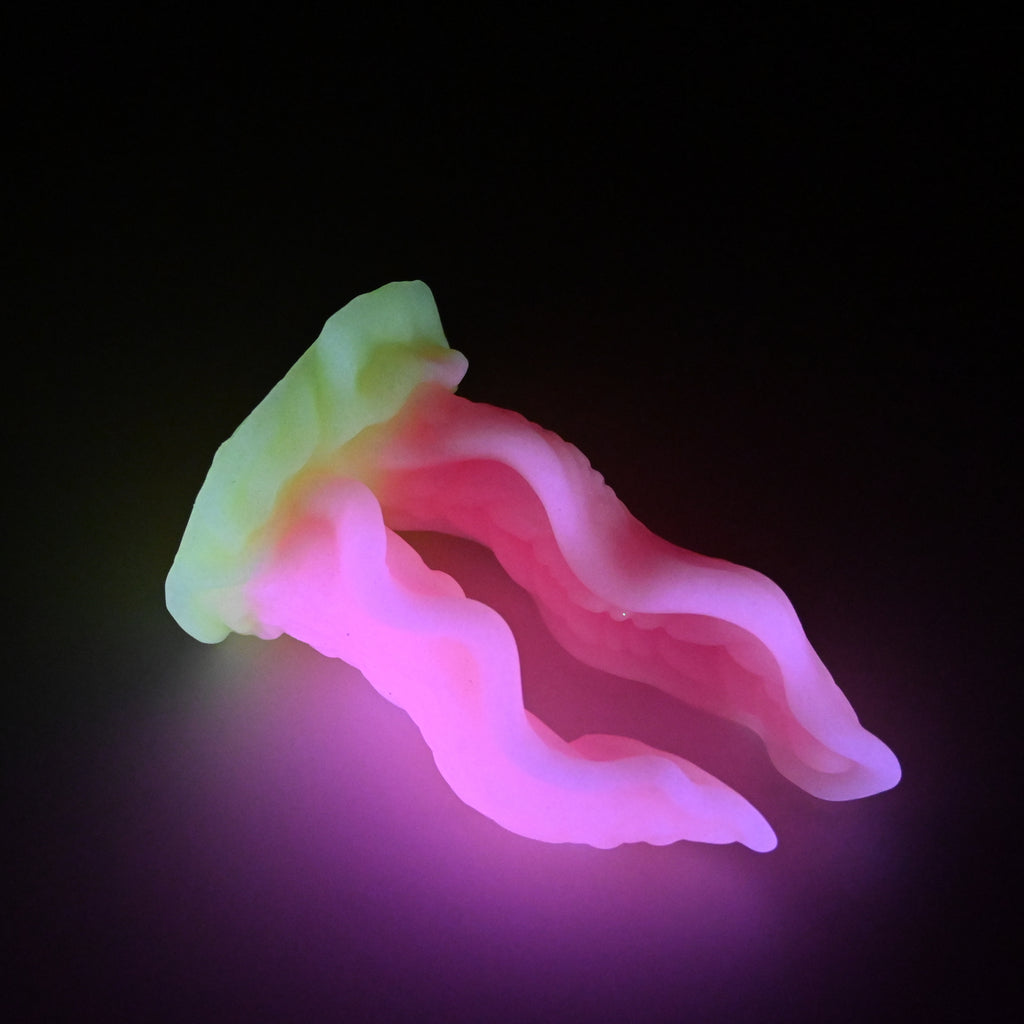 A2MJX18 Alara Small 0030 UV GITD