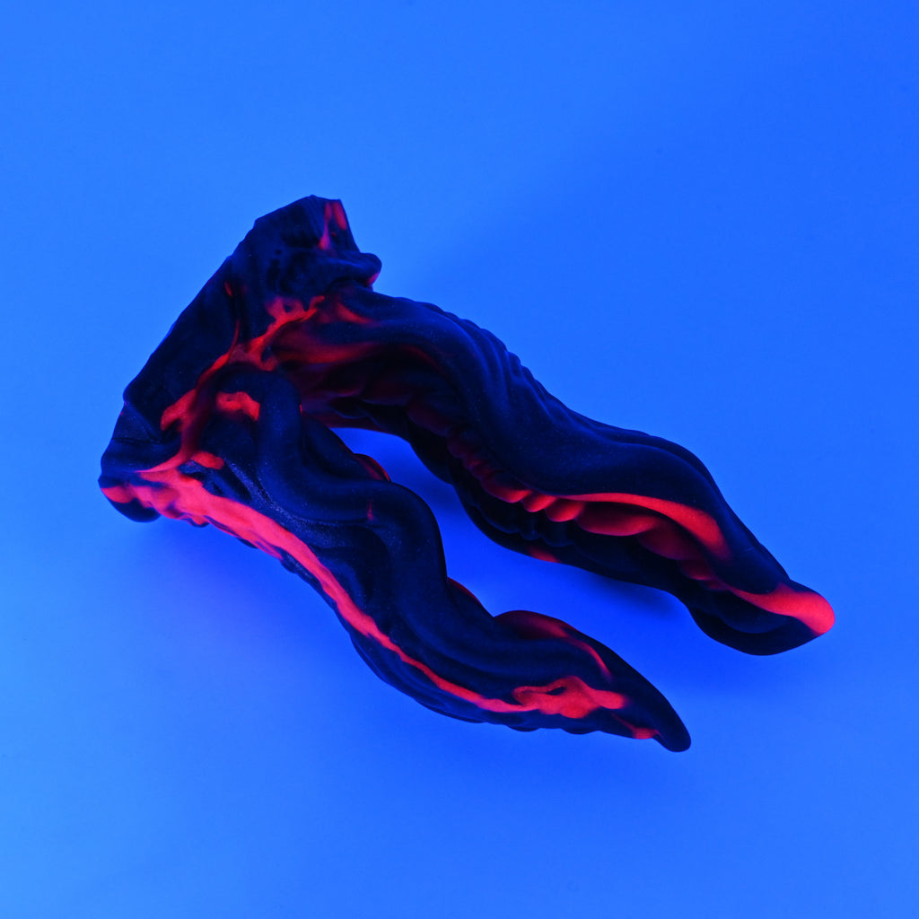 A3MJX19 Alara Medium 0050 UV GITD *FLOP*