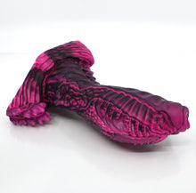 Load image into Gallery viewer, X3SES56 Shin Medium 0030 UV GITD
