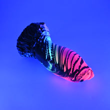 Load image into Gallery viewer, 85SHV03^ Hue XL 0030 UV GITD GHPA
