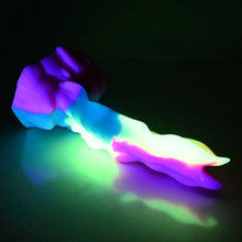 Load image into Gallery viewer, V2MER98 Snark's Maw Small 0050 UV GITD
