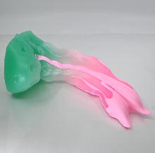 Load image into Gallery viewer, V3XER99 Snark's Maw Medium 0020 UV GITD
