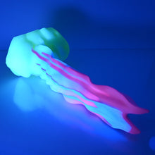 Load image into Gallery viewer, V4MER00 Snark's Maw Large 0050 UV GITD

