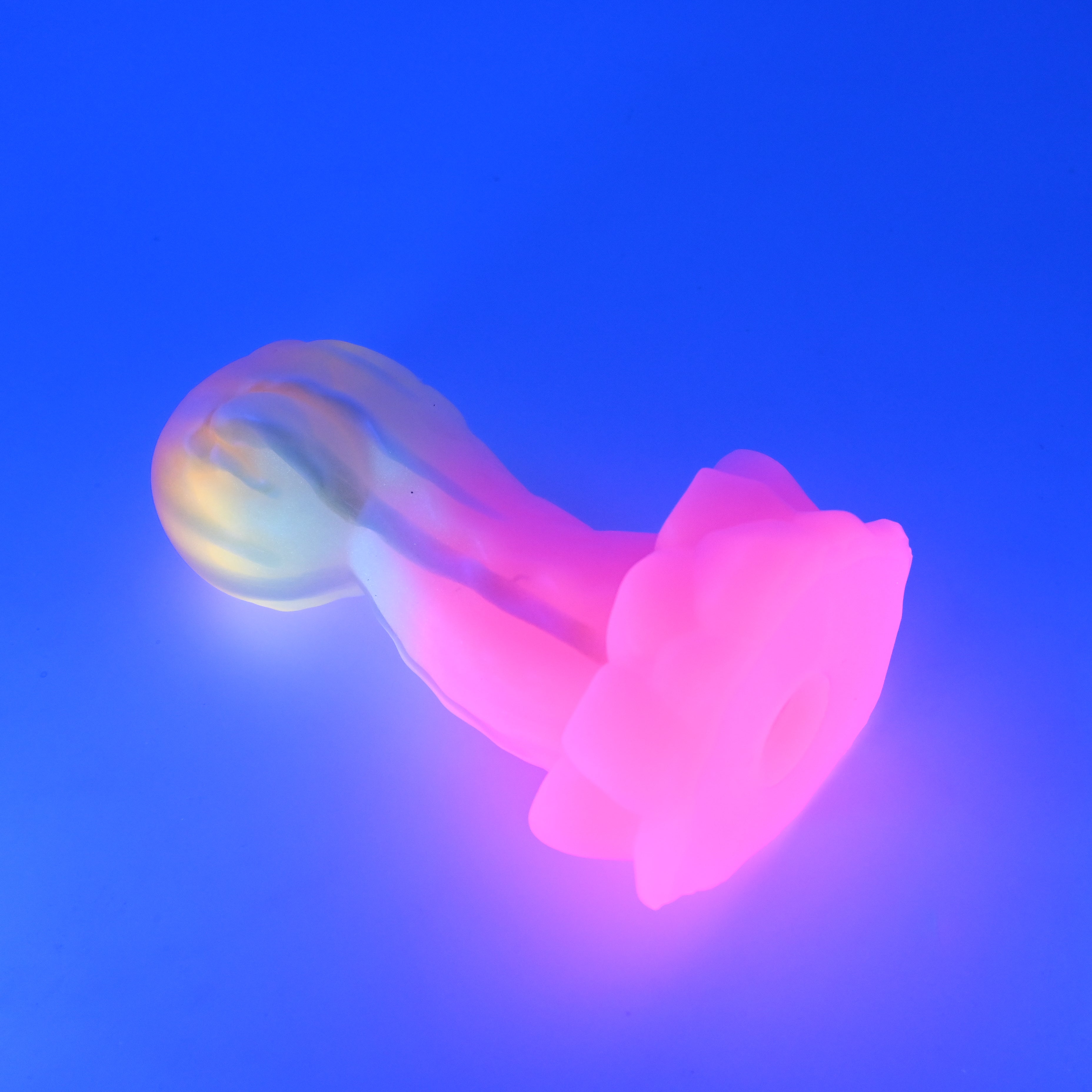 74SJW00 Terra Large 0030 UV GITD CS GOBLIN HOLE