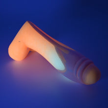 Load image into Gallery viewer, Q2MFU34 Aquus Small 0050 UV GITD
