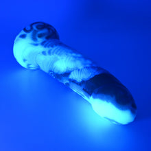 Load image into Gallery viewer, T3MGV74u Titan Medium 0050 UV GITD
