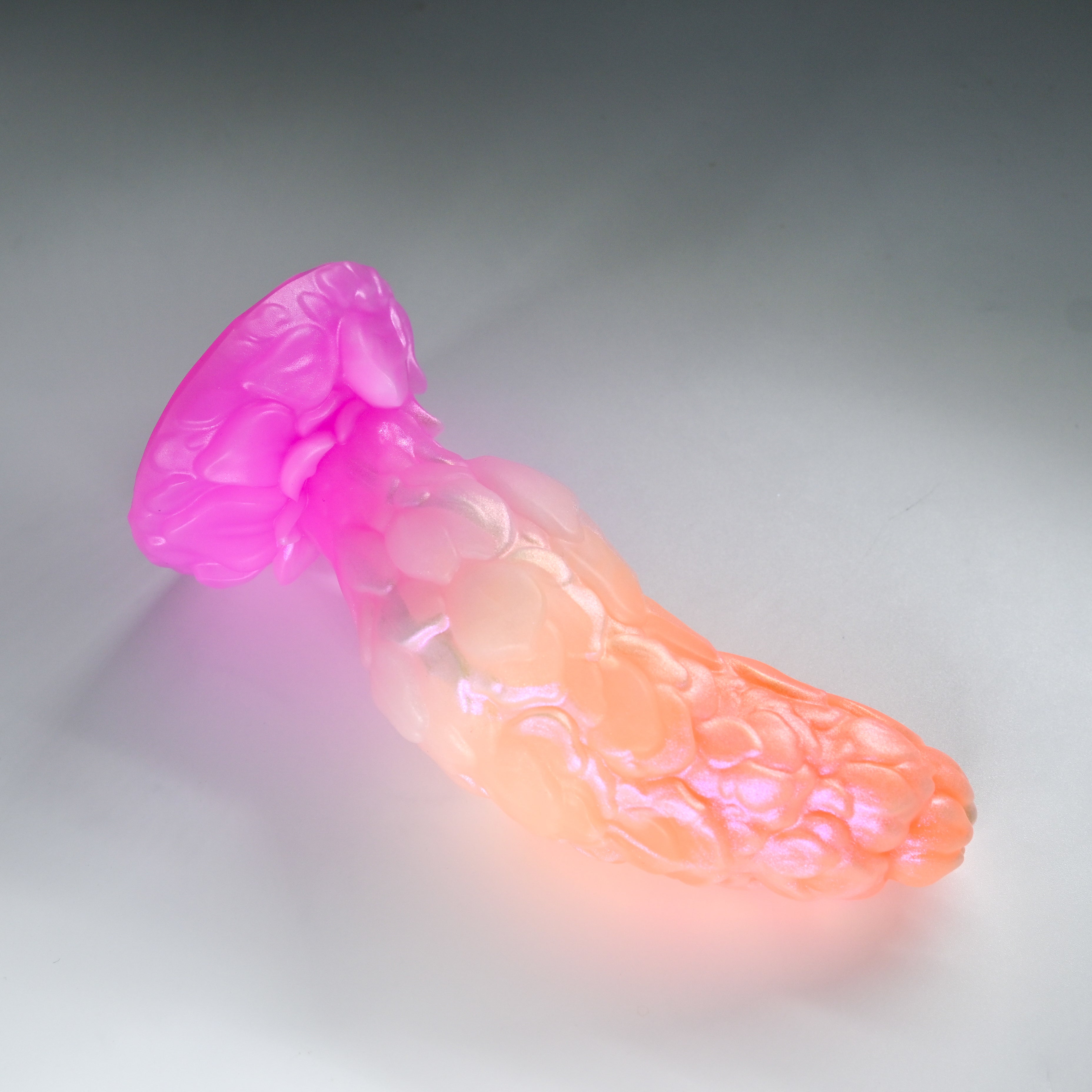 B2SJX21 Flora Small 0030 UV GITD CS