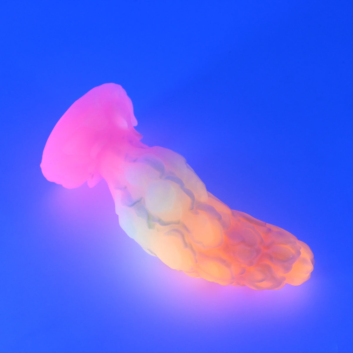 B2SJX21 Flora Small 0030 UV GITD CS