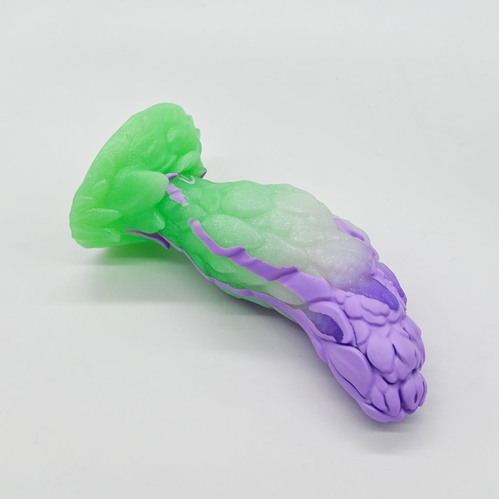 B2MJX23 Flora Small 0050 UV GITD