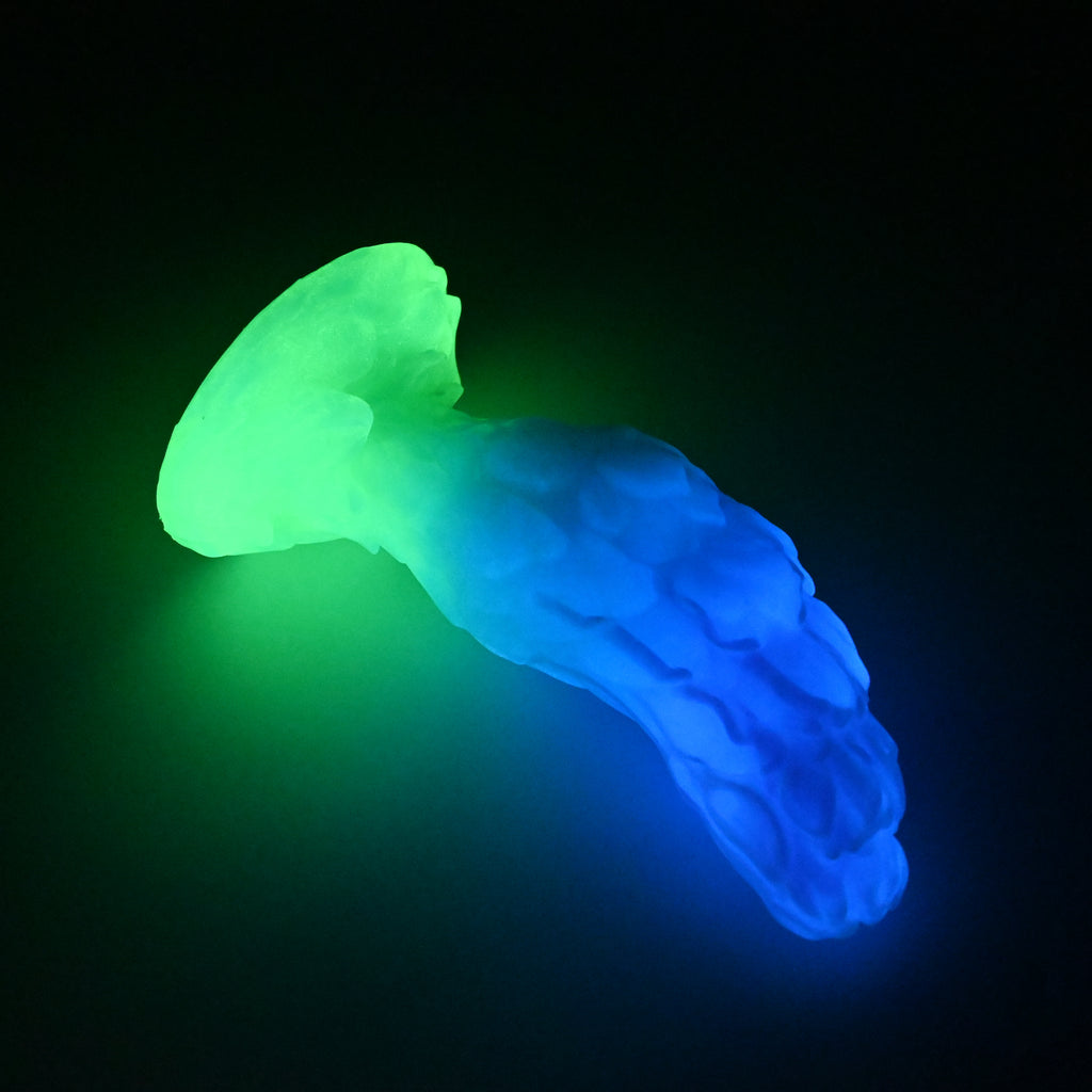 B3SJX24 Flora Medium 0030 UV GITD CS