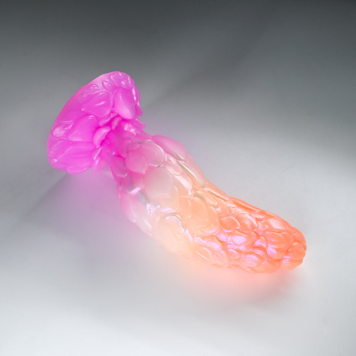 B3SJX25 Flora Medium 0030 UV GITD CS