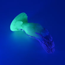 Load image into Gallery viewer, B3MJX26 Flora Medium 0050 UV GITD

