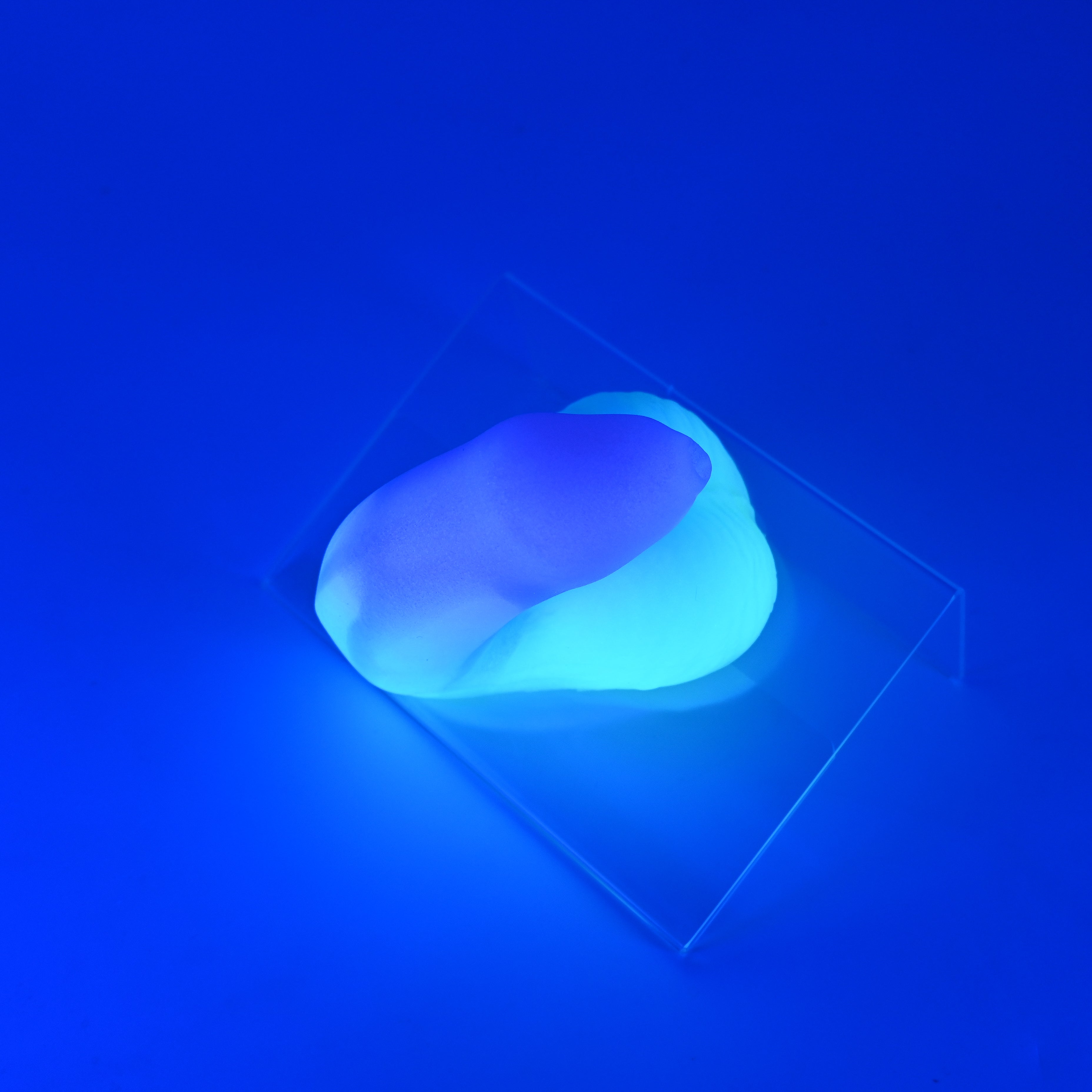 PNCJY06 Uncut Packer 0030 UV GITD CS