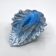 Load image into Gallery viewer, C2MDT05 Calypso Small 0050 UV GITD
