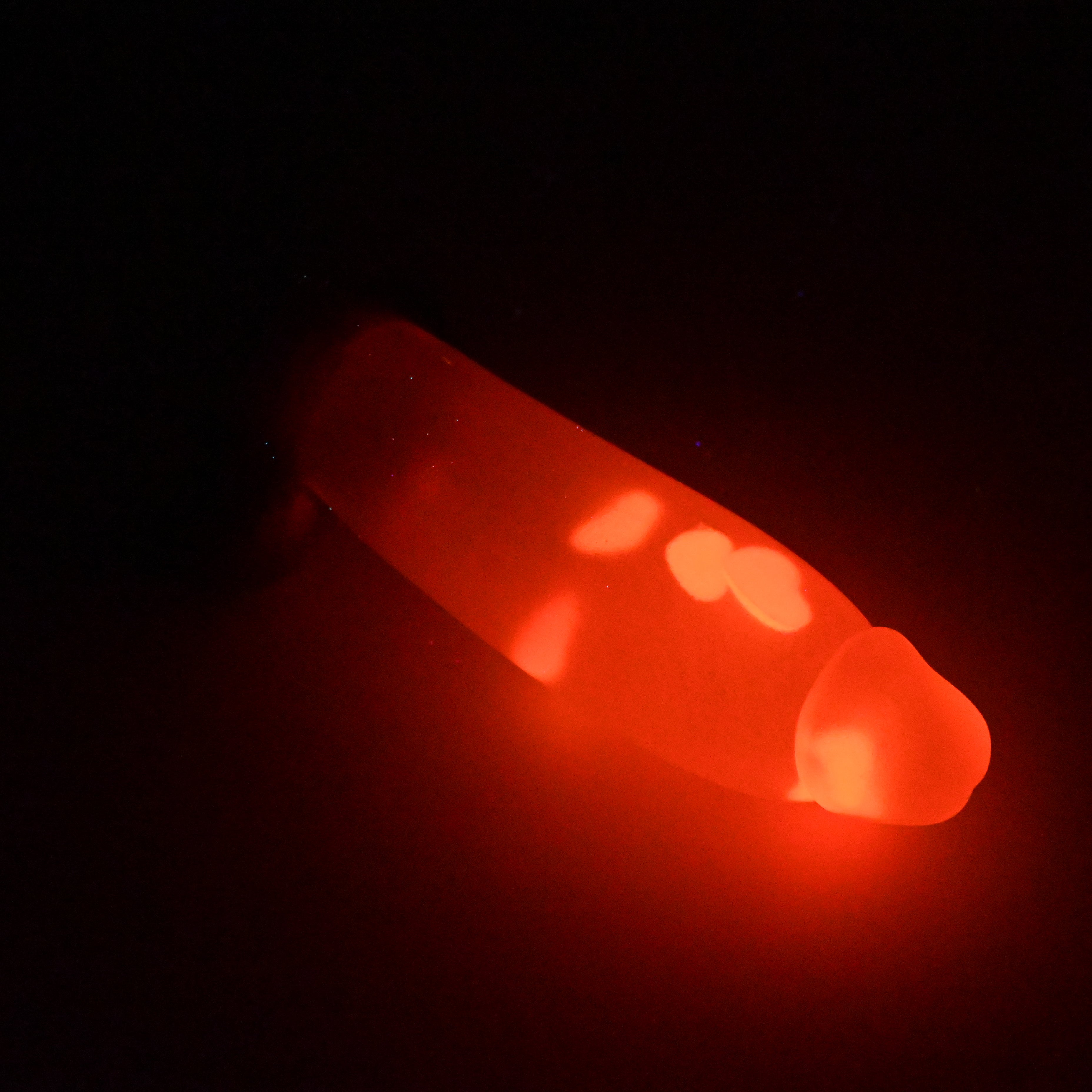 W2TKA43 Tellus Small NC 0031 UV GITD CS