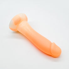 Load image into Gallery viewer, Z3MHX83 Caelus Medium 0050 UV GITD GHU
