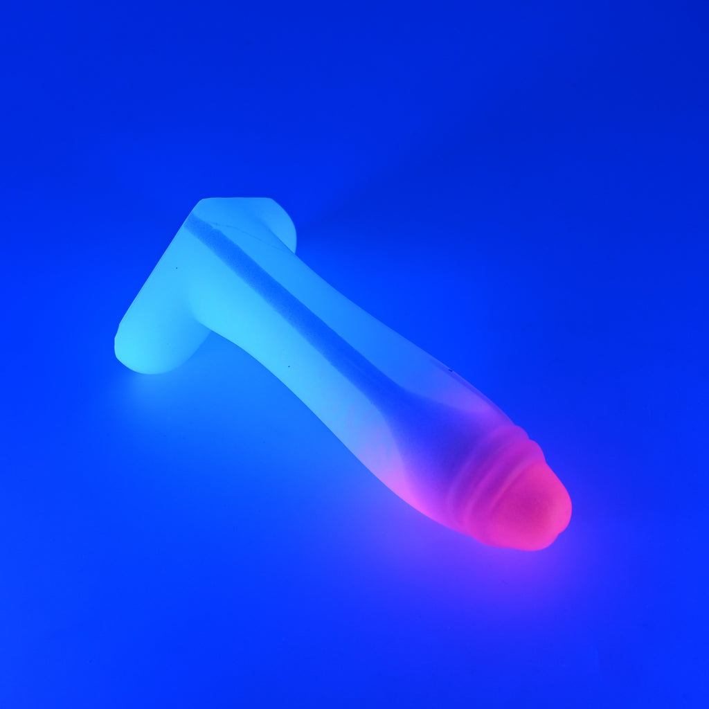 Q2MJZ93 Aquus Small 0050 UV GITD CS