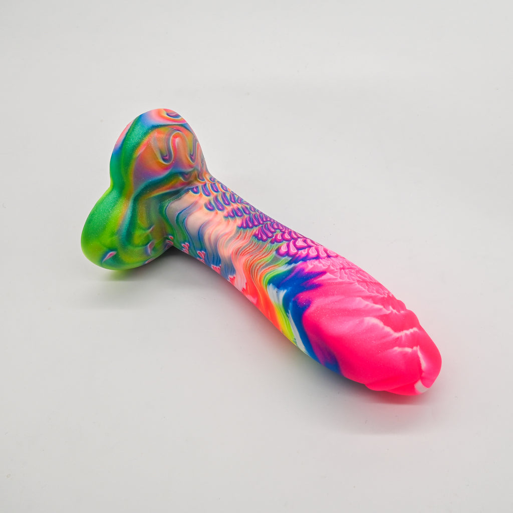 Q4SKA02 Aquus Large 0030 UV GITD GOBLIN HOLE