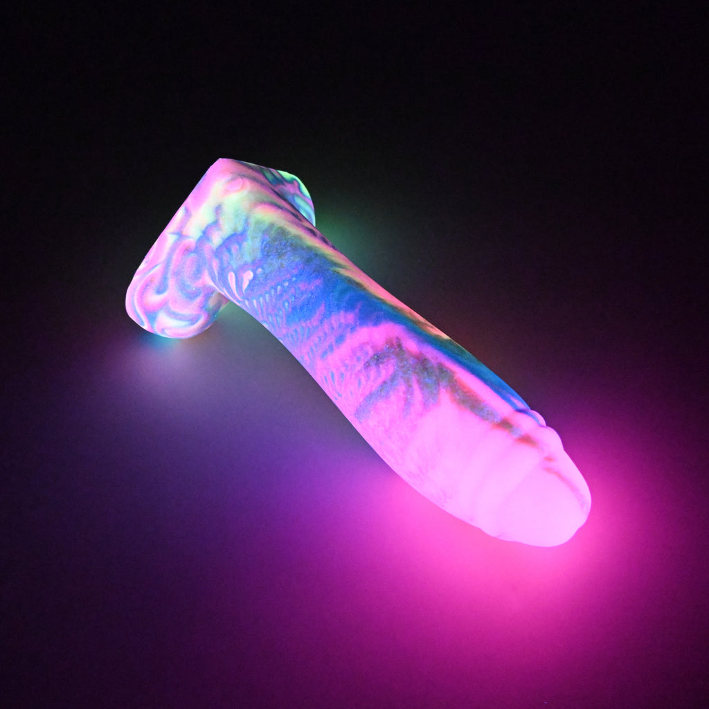 Q4SKA02 Aquus Large 0030 UV GITD GOBLIN HOLE
