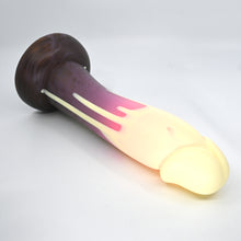 Load image into Gallery viewer, Z4MFV61 Caelus Large 0050 UV GITD
