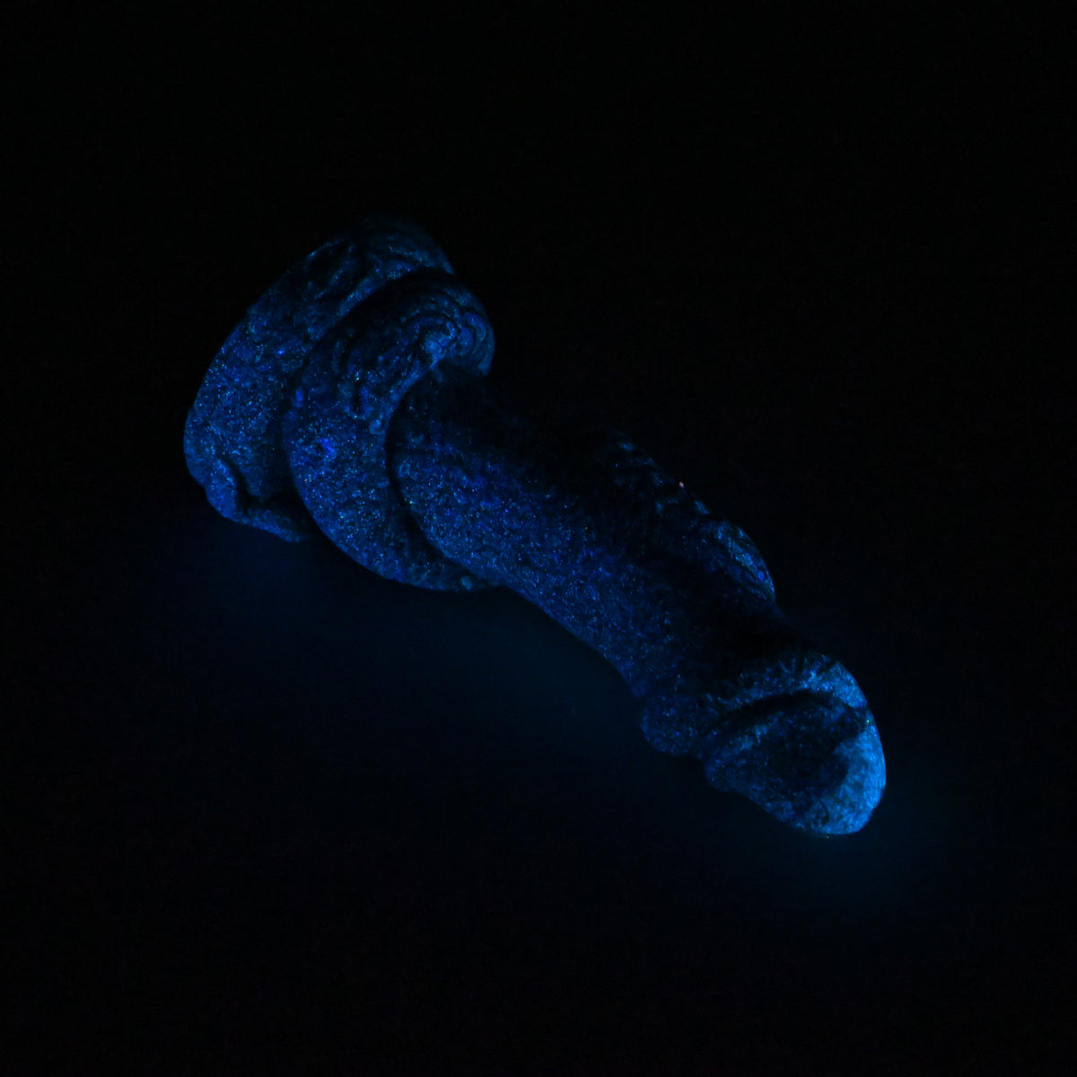 32MJY69 Celia Small 0030 UV GITD *FLOP*