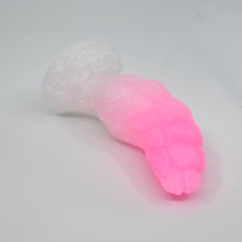 Load image into Gallery viewer, B1SFT76 Flora Mini 0030 UV GITD
