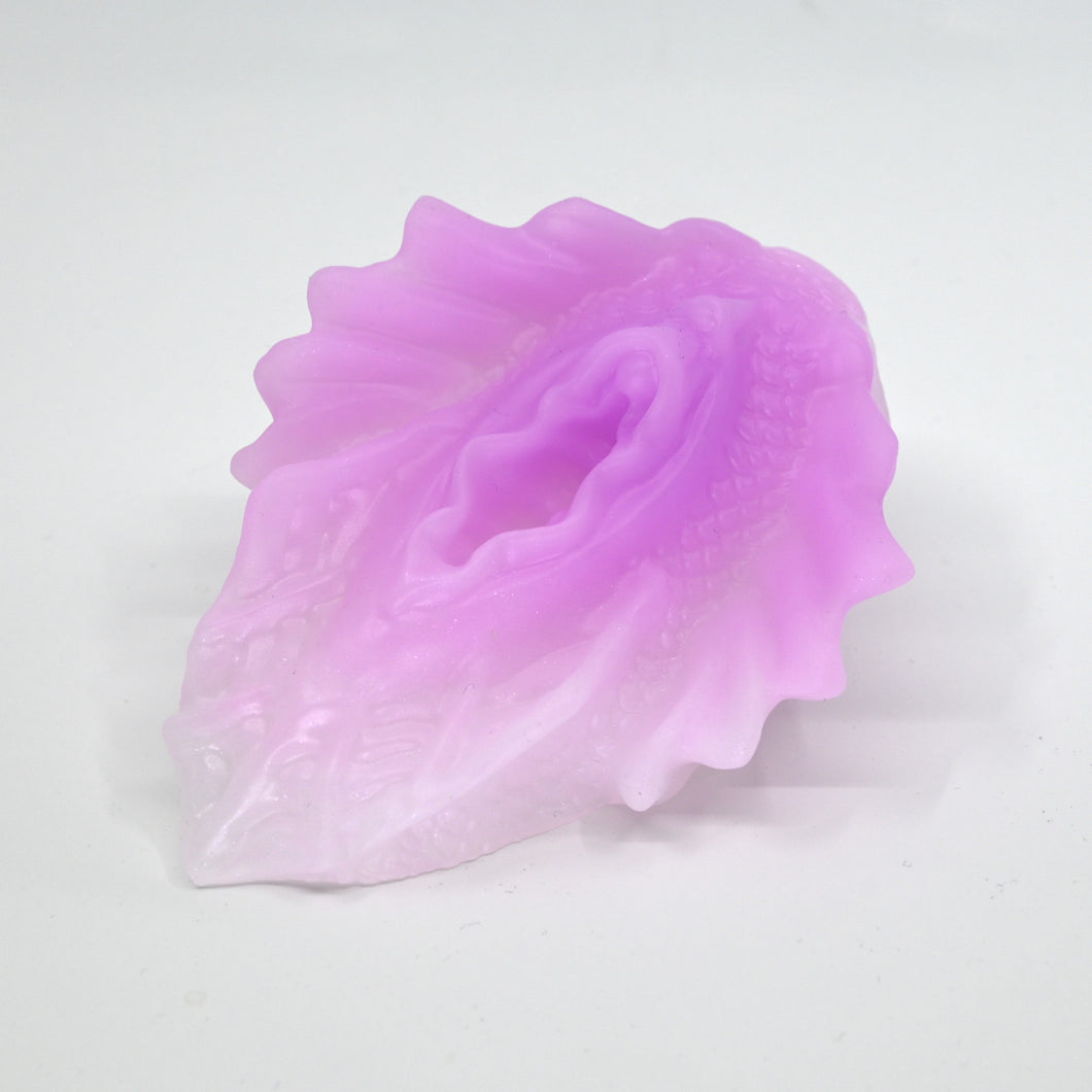 C2SFV84 Calypso Small 0030 UV GITD