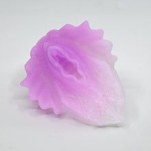 Load image into Gallery viewer, C2SFV84 Calypso Small 0030 UV GITD
