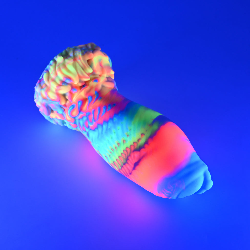 84SJZ12 Hue Large 0030 UV GITD GOBLIN HOLE